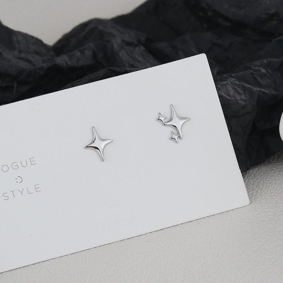 NEW S925 Sterling Silver Asymmetrical Four Point Star Stud Earrings - Picture 7 of 8